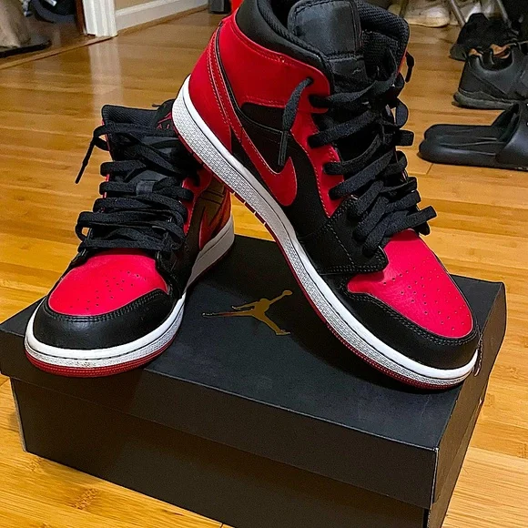 Nike | Shoes | Like Brand New Not Creased Comes With Crease  display picture 1